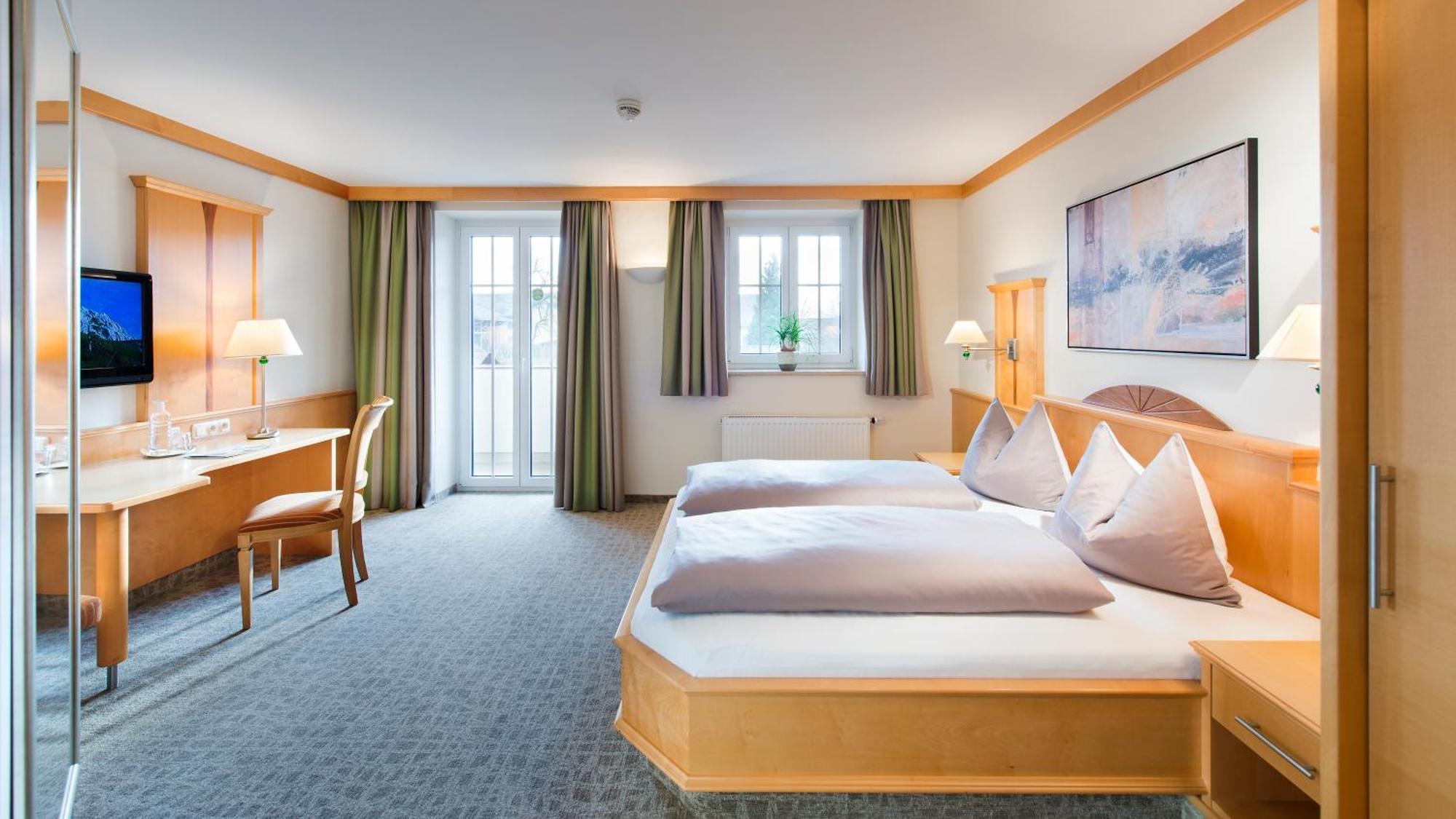 וואלס Hotel Koeniggut מראה חיצוני תמונה