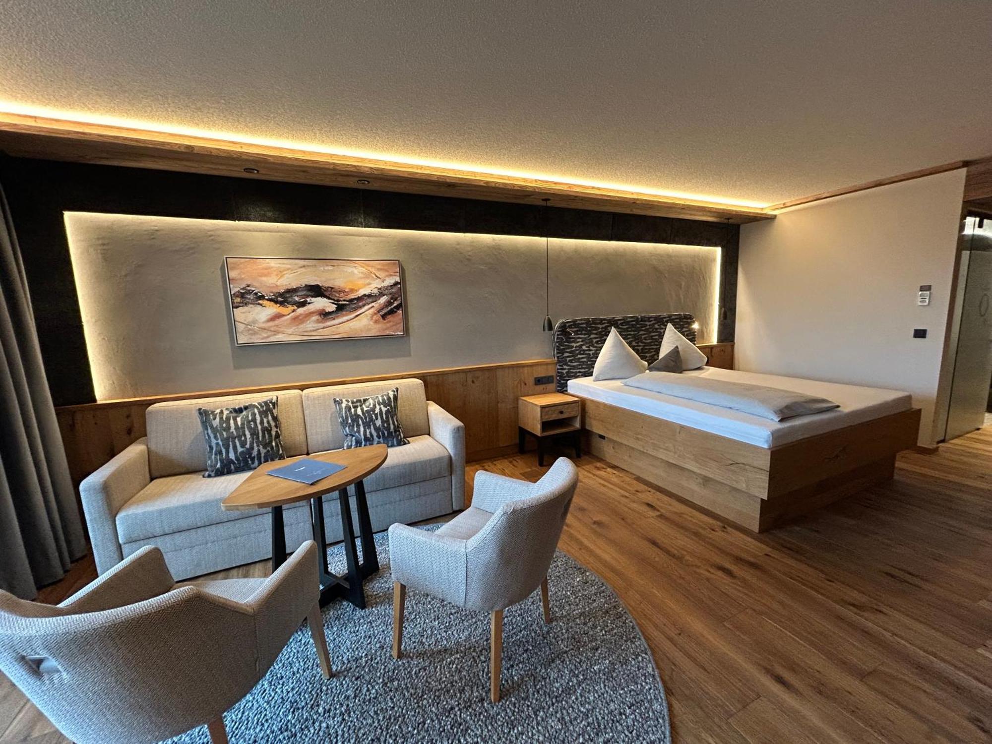 וואלס Hotel Koeniggut מראה חיצוני תמונה