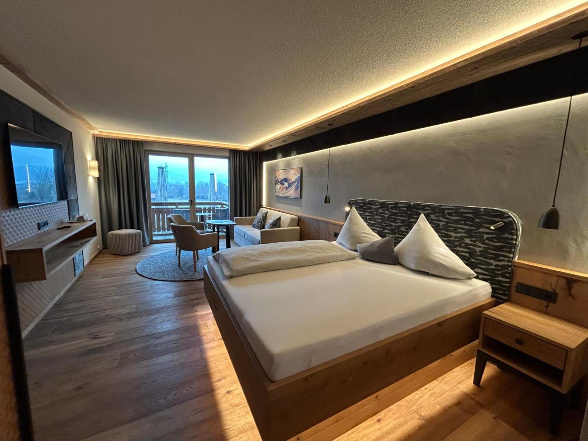 וואלס Hotel Koeniggut מראה חיצוני תמונה
